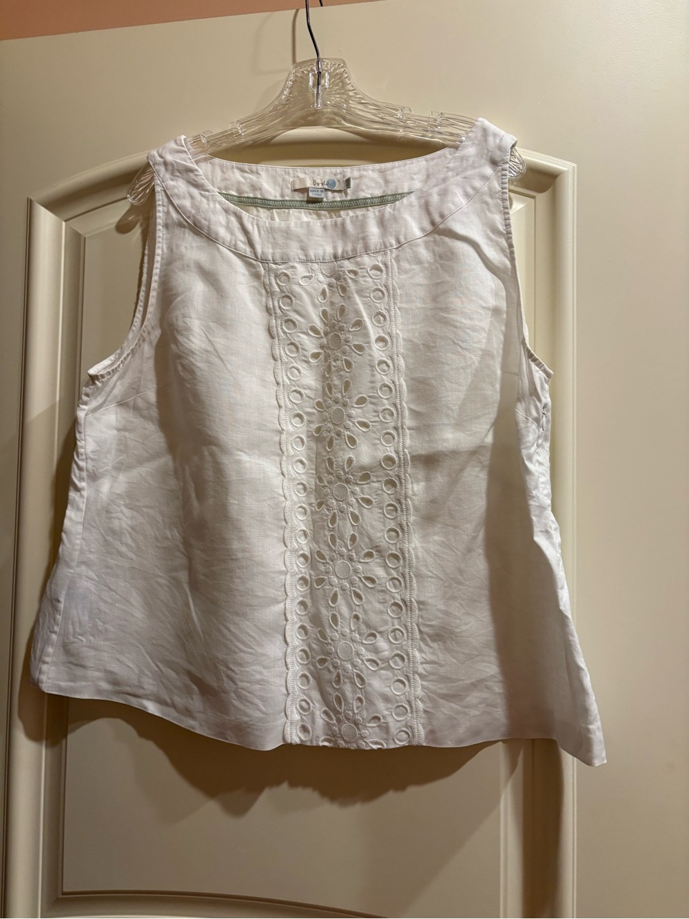 Boden White Sleeveless Linen Eyelet-Front Tank